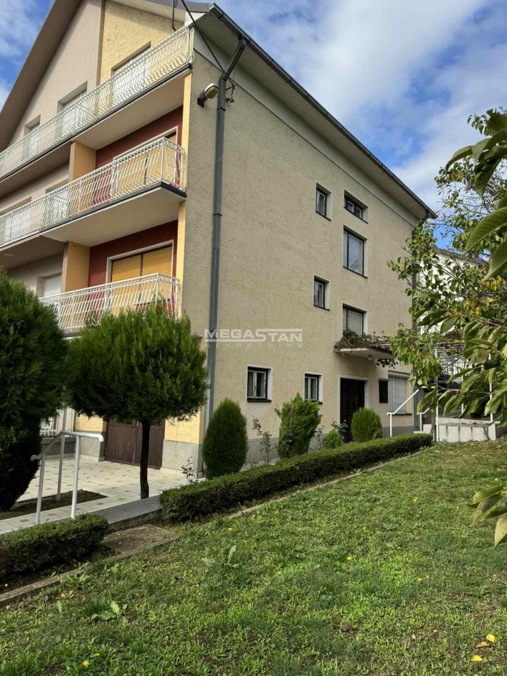 Kuća Prodaja Beograd Kuća Prodaja Beograd Leštane 372 m2