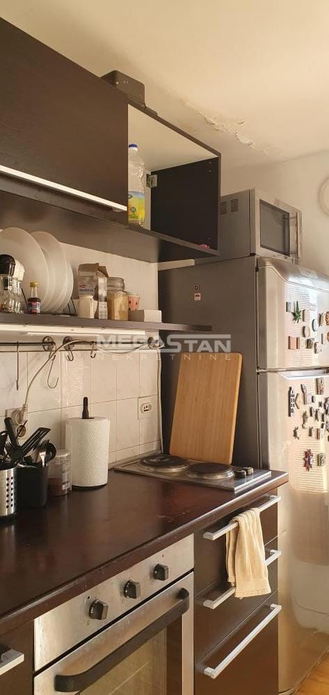 Stan Prodaja Beograd Stan Prodaja Beograd Trg Nikole Pašića 156 m2