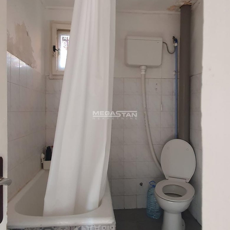 Stan Prodaja Beograd Trg Nikole Pašića 156 m2