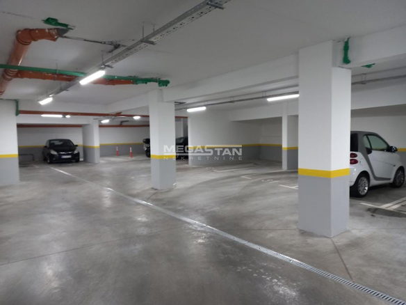 Garaža Izdavanje Beograd Gradska Bolnica 13 m2
