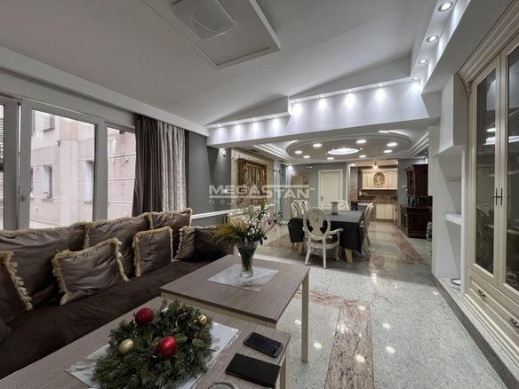 Stan Izdavanje Beograd Hram Svetog Save 185 m2