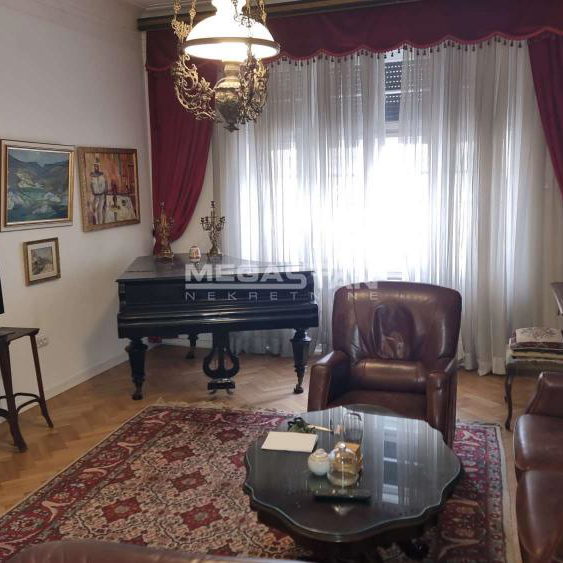 Lokal Izdavanje Beograd Trg Nikole Pašića 145 m2