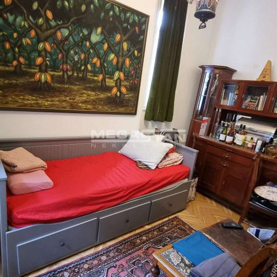 Lokal Izdavanje Beograd Trg Nikole Pašića 145 m2