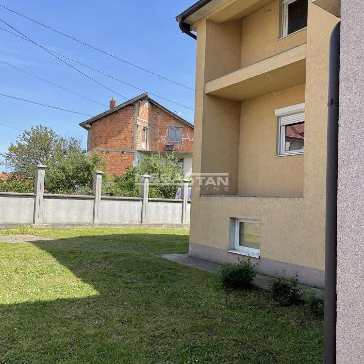 Kuća Prodaja Beograd Kumodraž 415 m2