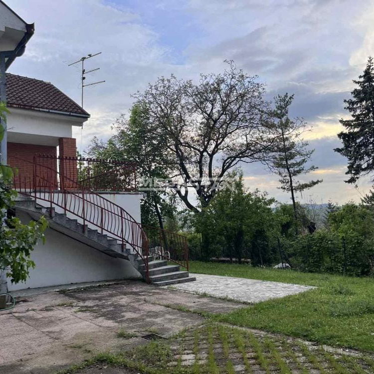 Kuća Prodaja Beograd Boleč 450 m2