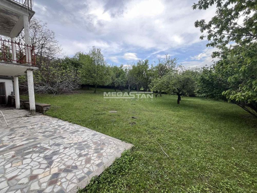 Kuća Prodaja Beograd Kuća Prodaja Beograd Boleč 450 m2