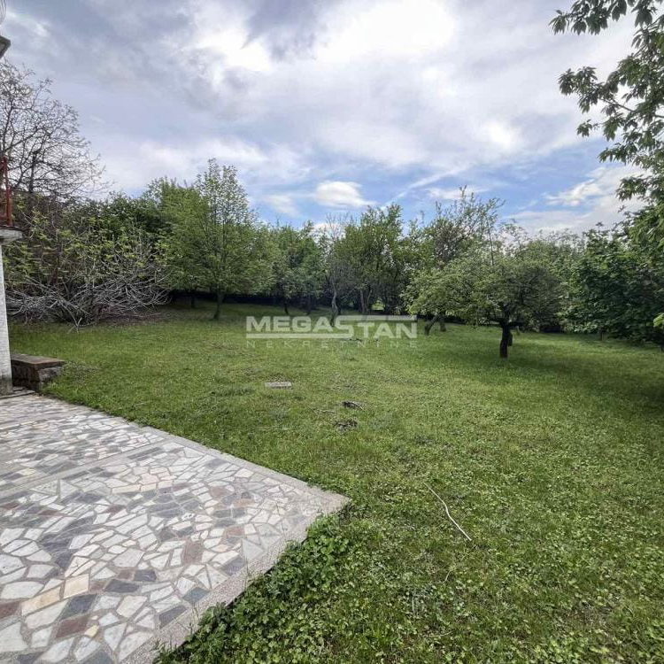 Kuća Prodaja Beograd Boleč 450 m2