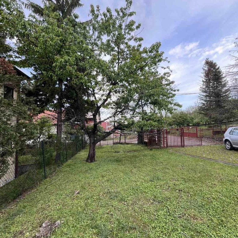 Kuća Prodaja Beograd Boleč 450 m2