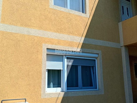Kuća Prodaja Beograd  185 m2