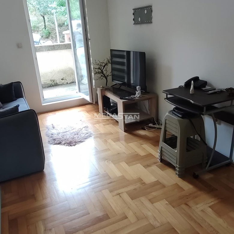 Stan Prodaja Beograd Karaburma 40 m2