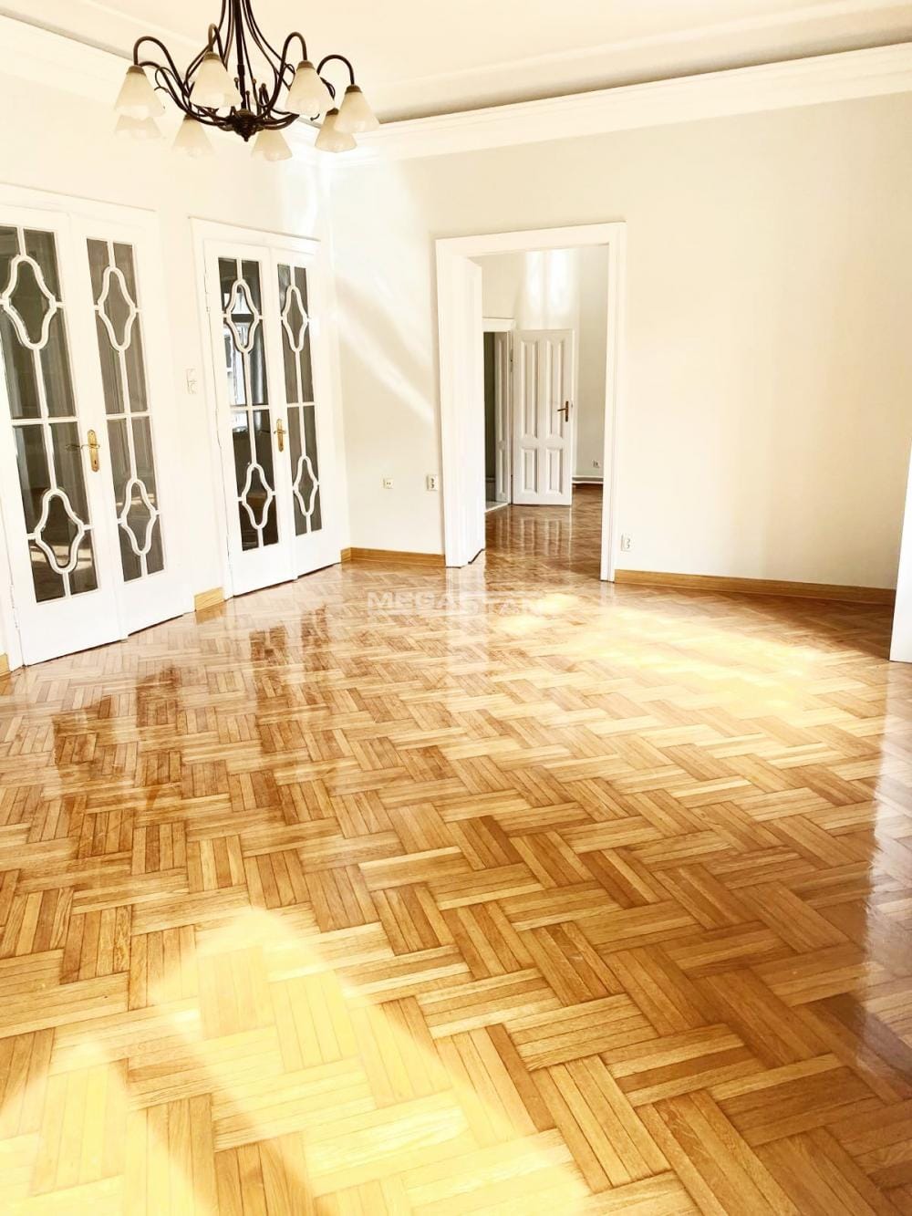 Stan Prodaja Beograd Knez Mihailova 239 m2