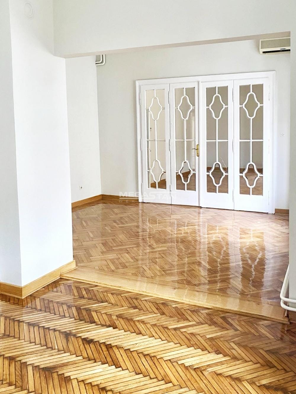 Stan Prodaja Beograd Knez Mihailova 239 m2