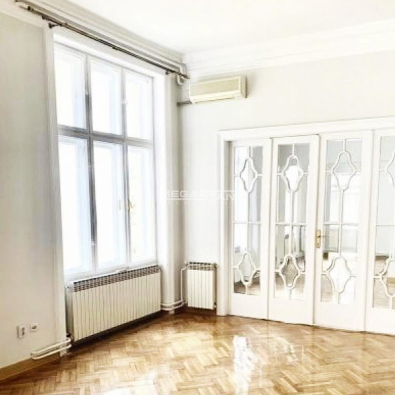 Stan Prodaja Beograd Knez Mihailova 239 m2