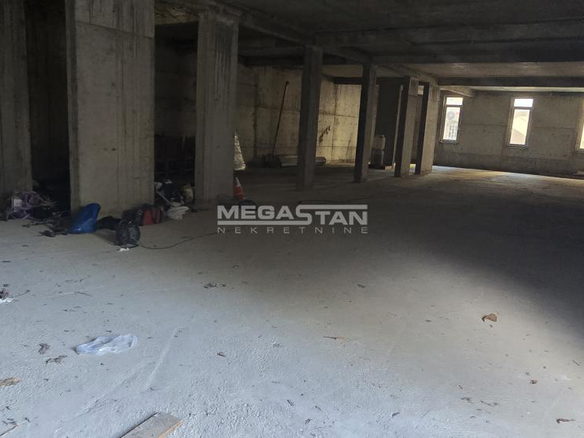 Lokal Prodaja Beograd Mirijevo 448 m2