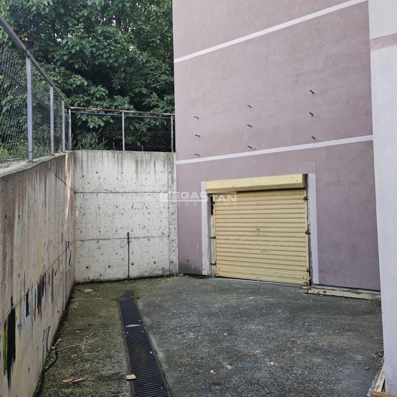 Lokal Izdavanje Beograd Mirijevo 448 m2
