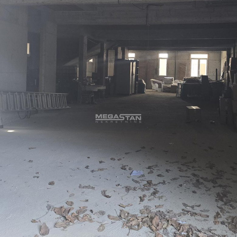 Lokal Izdavanje Beograd Mirijevo 448 m2