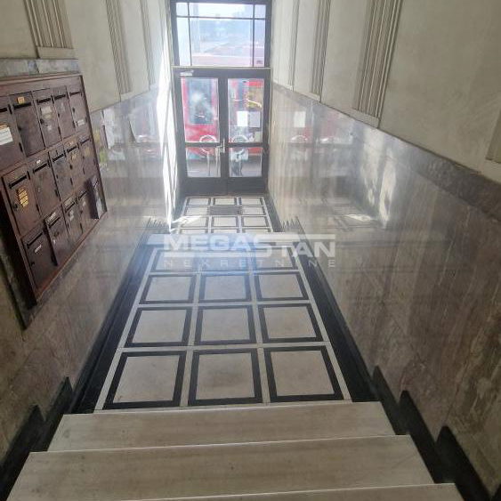 Stan Prodaja Beograd Centar (Vračar) 33 m2