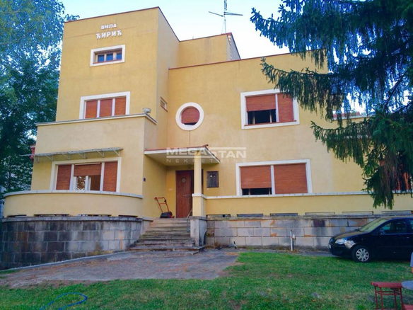 Kuća Prodaja Vrnjačka Banja  196 m2