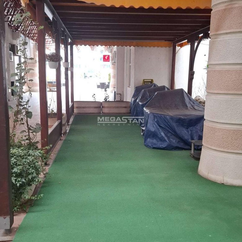 Lokal Prodaja Beograd Blok 12 77 m2