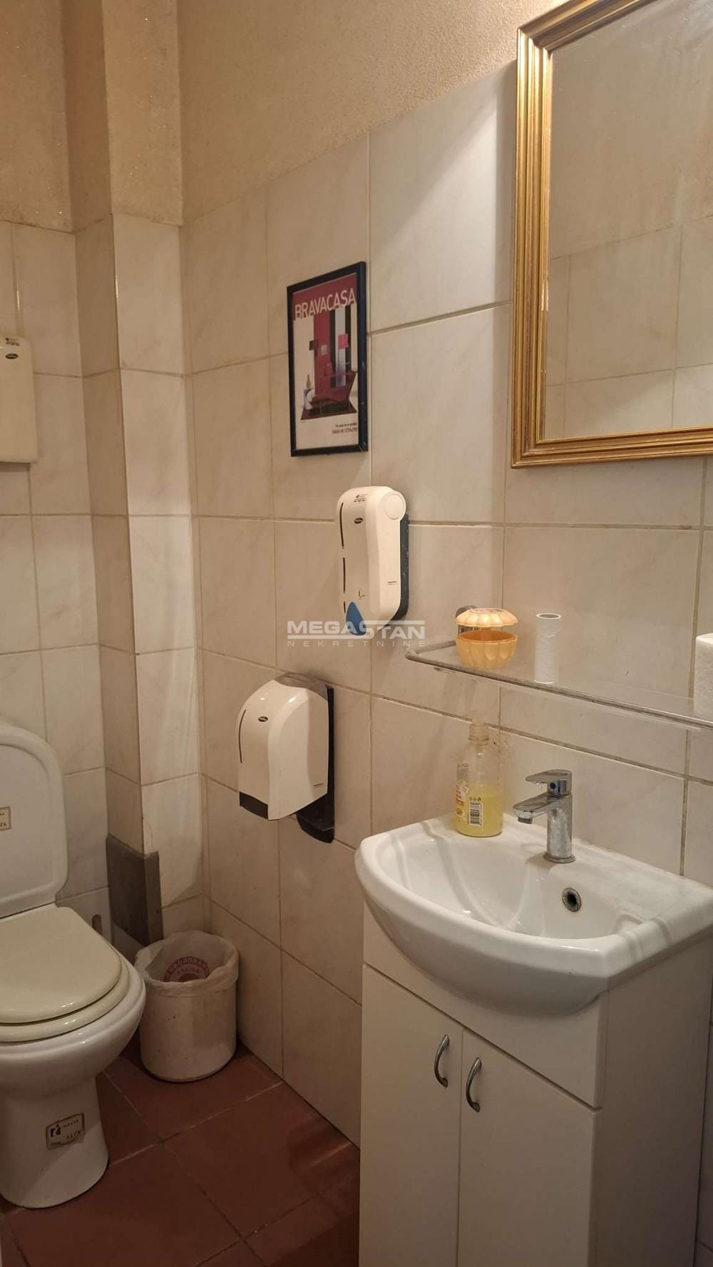 Lokal Prodaja Beograd Lokal Prodaja Beograd Blok 12 77 m2