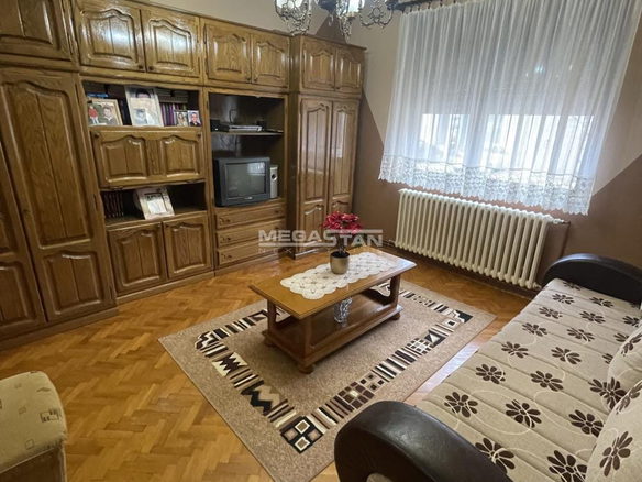 Kuća Prodaja Zrenjanin  363 m2