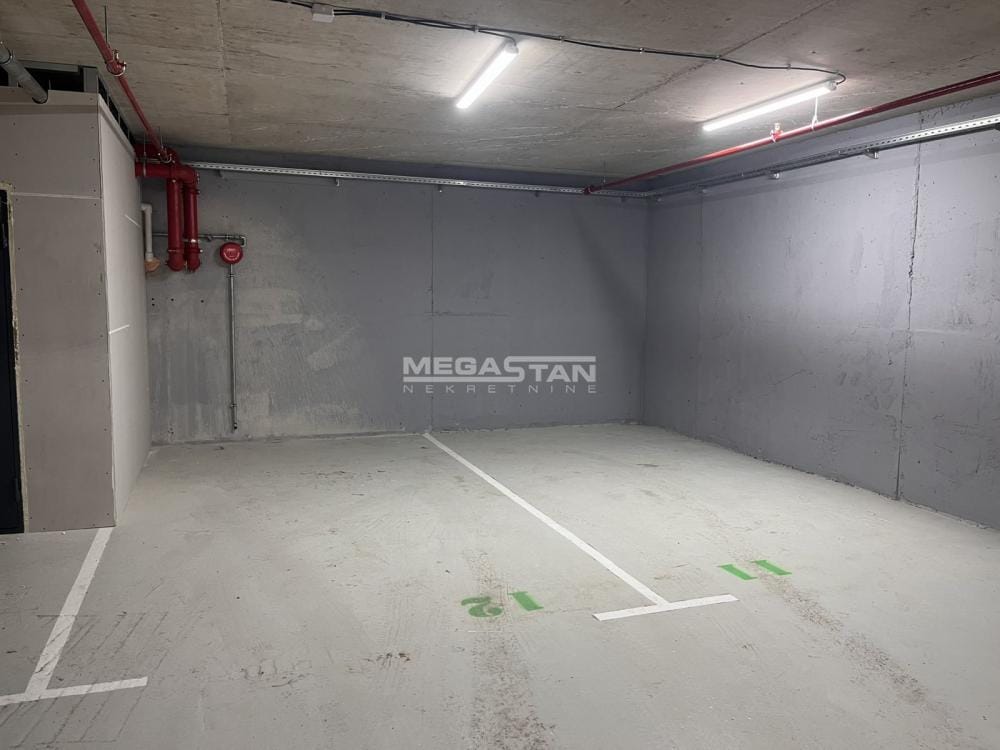 Garaža Prodaja Beograd Banovo Brdo 13 m2