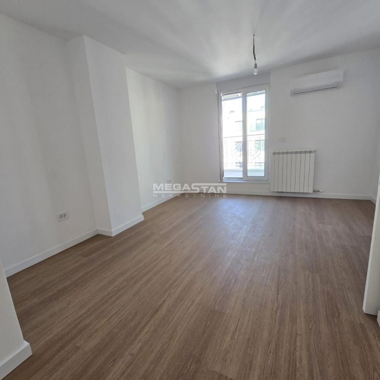 Stan Prodaja Beograd Šumice 162 m2