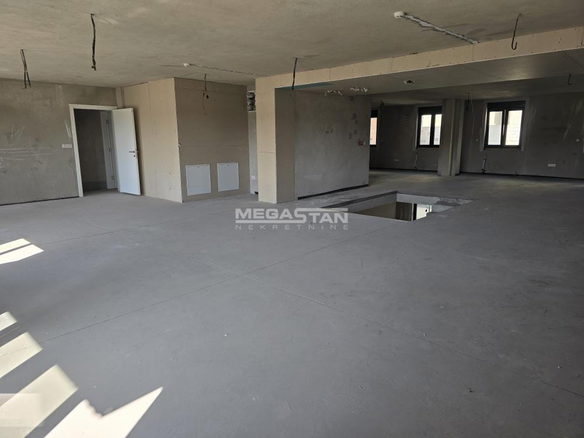 Lokal Prodaja Beograd Šumice 256 m2