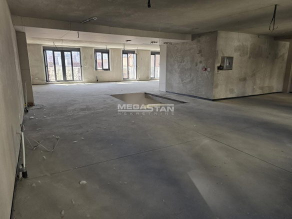 Lokal Prodaja Beograd Šumice 256 m2