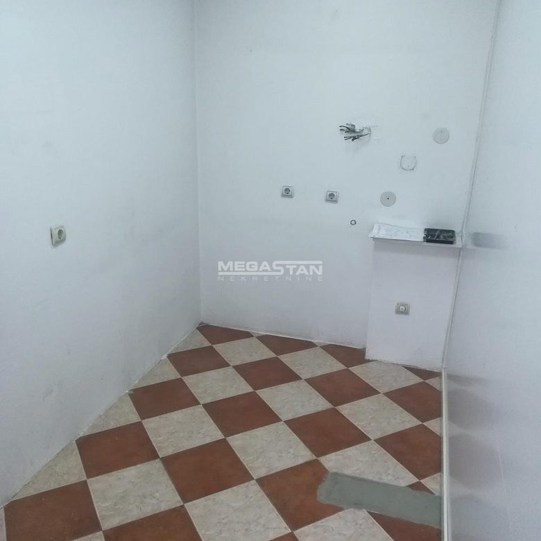 Lokal Izdavanje Beograd Centar (Zemun) 131 m2