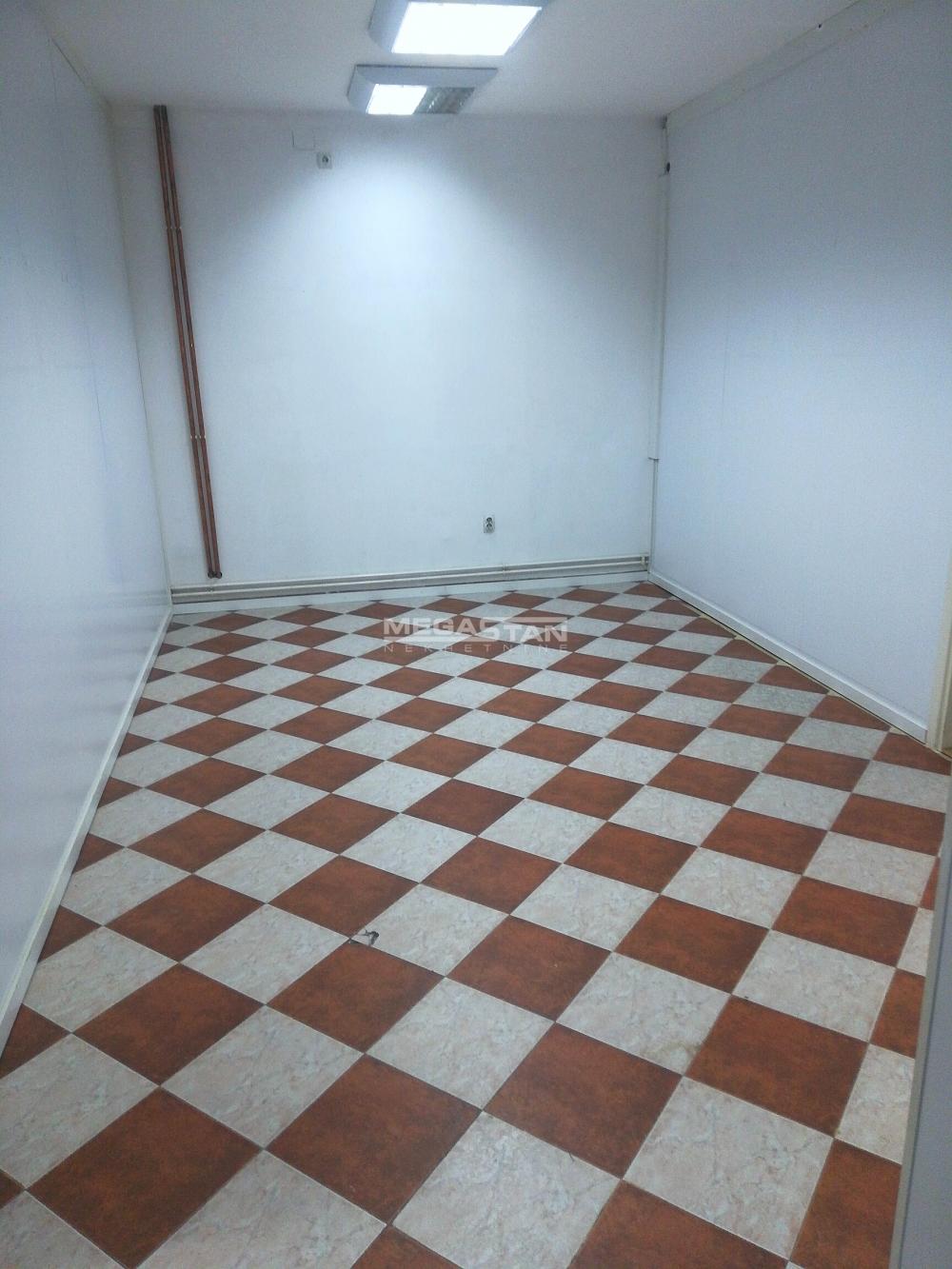 Lokal Izdavanje Beograd Centar (Zemun) 131 m2