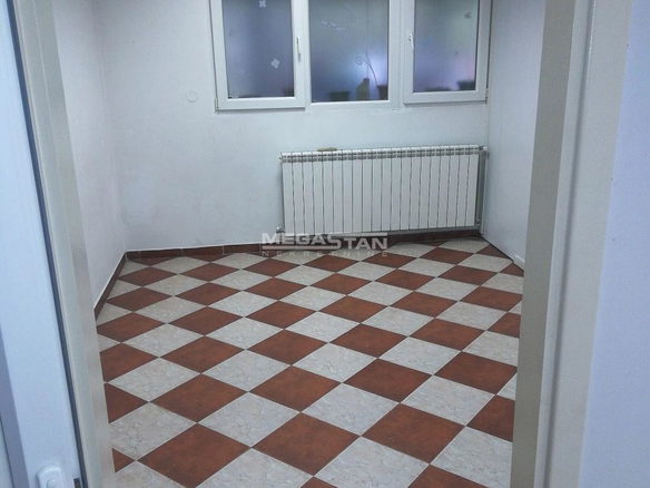 Lokal Izdavanje Beograd Centar (Zemun) 131 m2