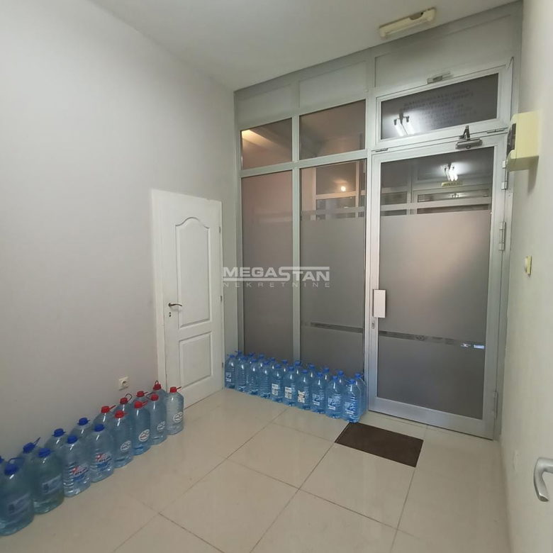 Lokal Prodaja Stara Pazova  20 m2