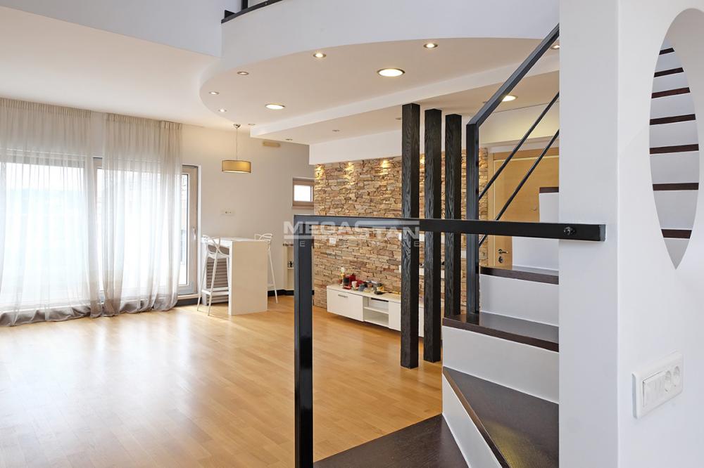 Stan Prodaja Beograd Stan Prodaja Beograd Hram Svetog Save 130 m2