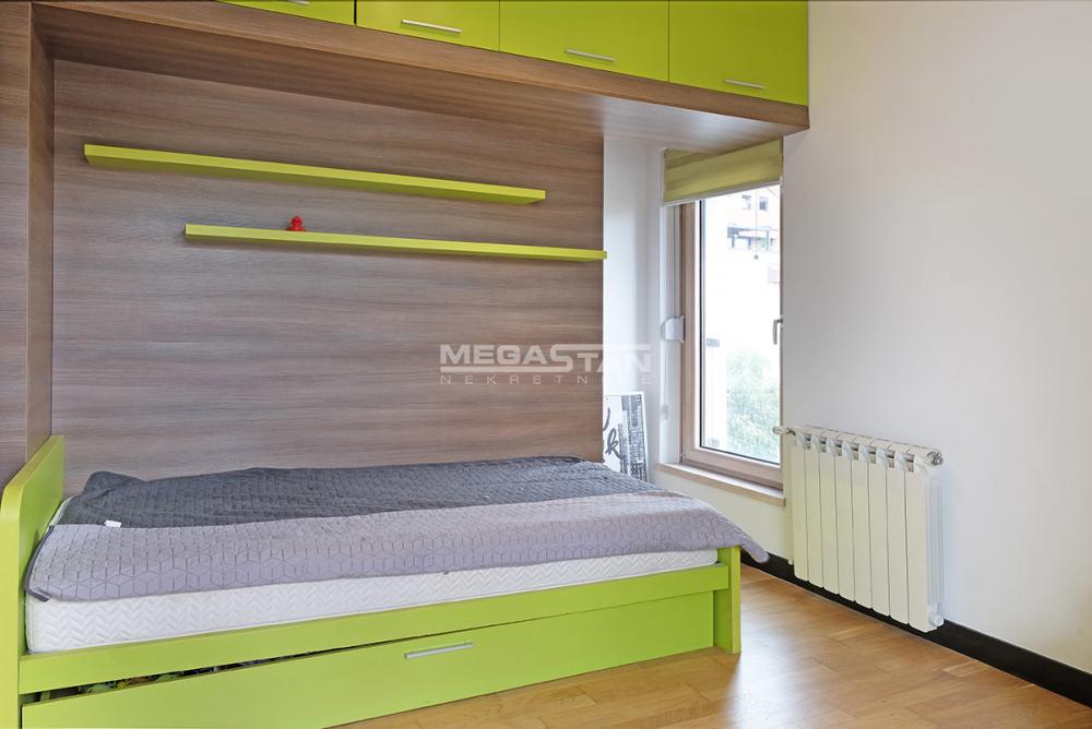 Stan Prodaja Beograd Stan Prodaja Beograd Hram Svetog Save 130 m2