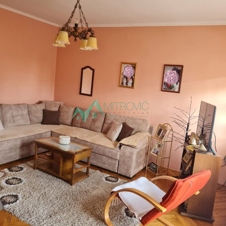Kuća Prodaja Crvenka  260 m2