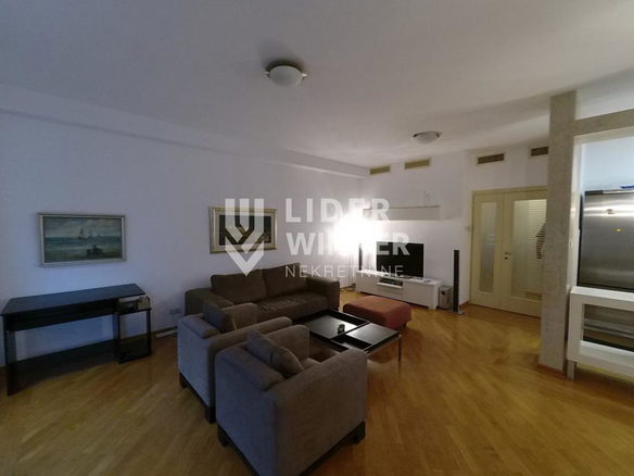 Stan Izdavanje Beograd Kalenić Pijaca 78 m2