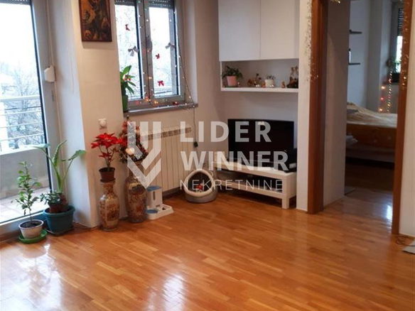 Stan Prodaja Beograd Hram Svetog Save 80 m2