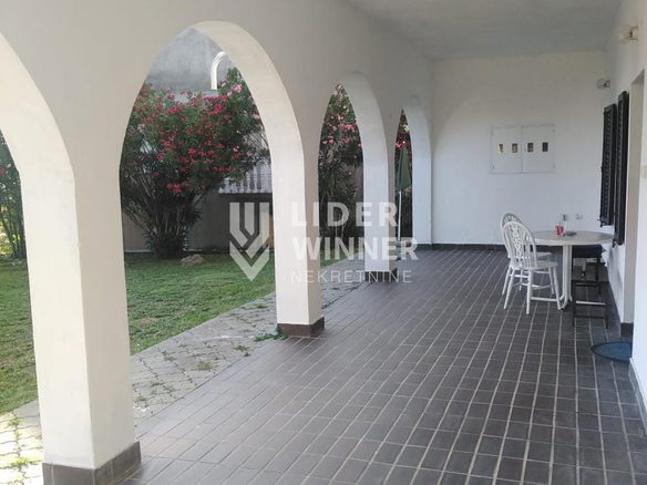 Kuća Prodaja Cg-primorje Petrovac 490 m2