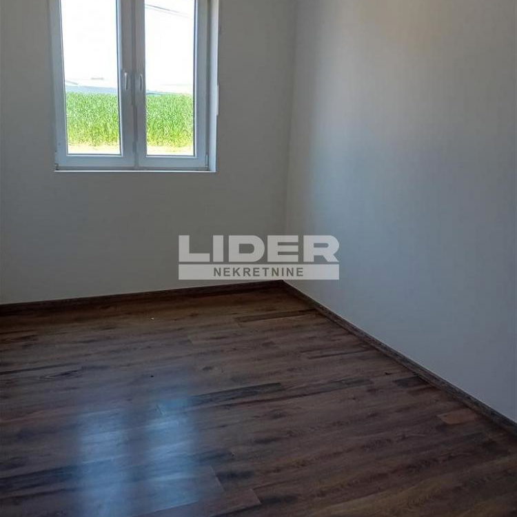 Kuća Prodaja Inđija  115 m2