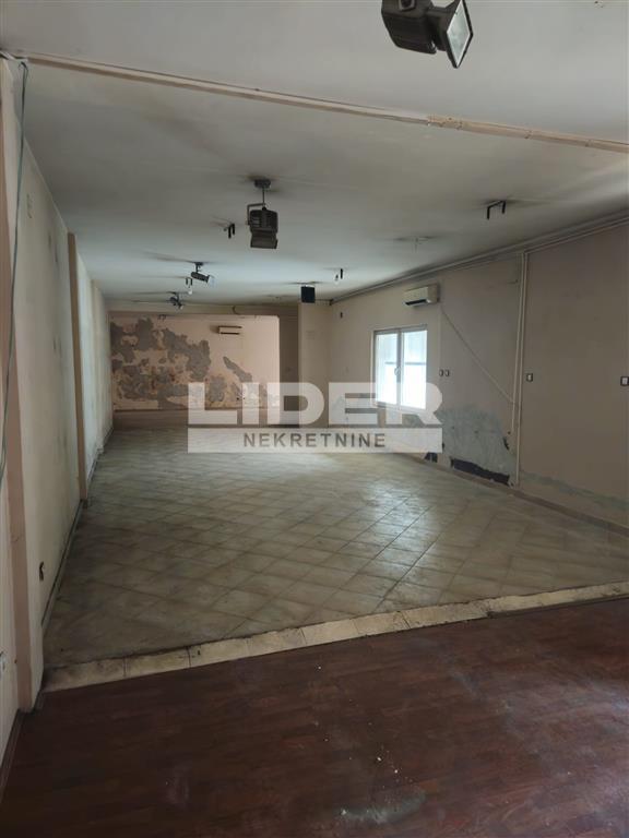 Lokal Izdavanje Beograd Dušanovac 1000 m2