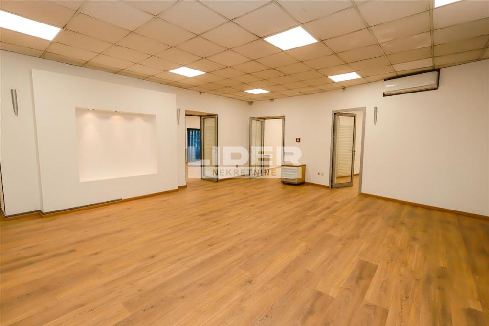 Lokal Izdavanje Beograd Terazije 251 m2