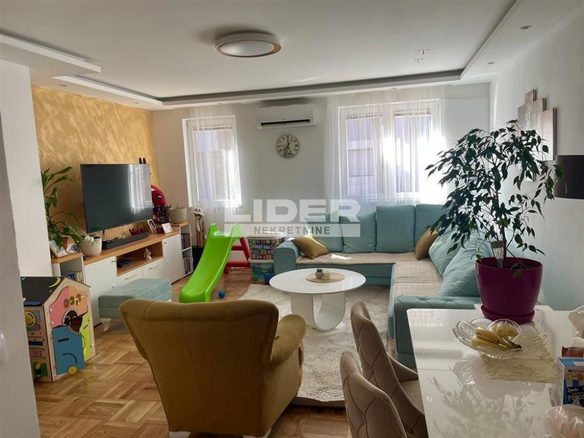 Stan Prodaja Beograd Zvezdarska Šuma 63 m2