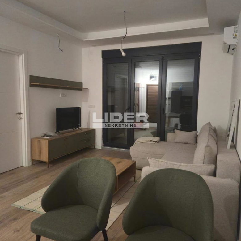 Stan Izdavanje Beograd Južni Bulevar 40 m2