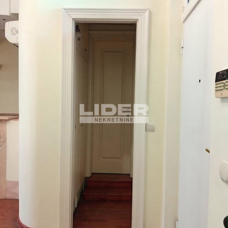 Stan Prodaja Beograd Knez Mihailova 73 m2