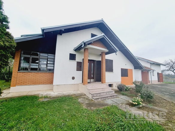Kuća Prodaja Novi Sad  200 m2