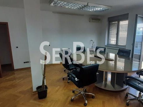 Lokal Izdavanje Novi Sad  117 m2