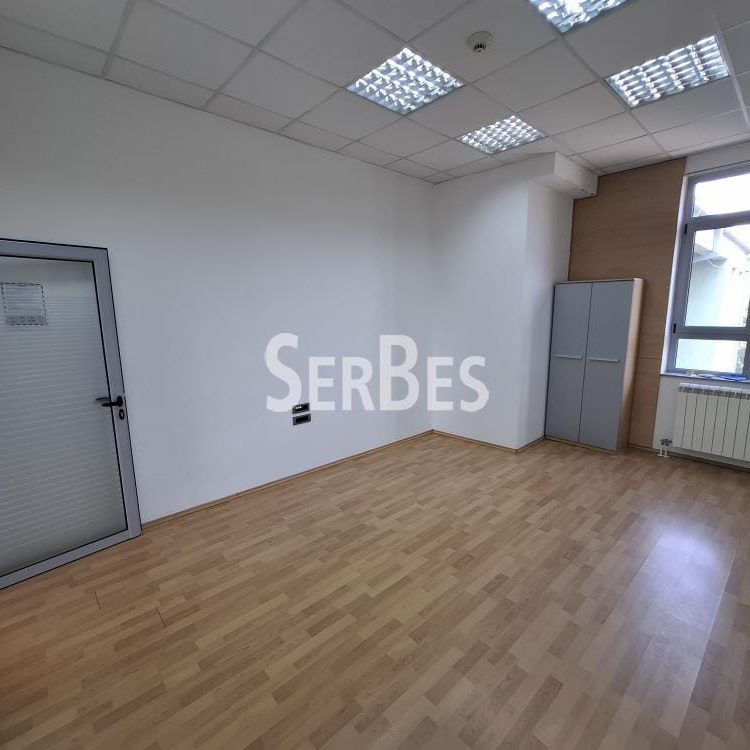 Lokal Prodaja Novi Sad  736 m2