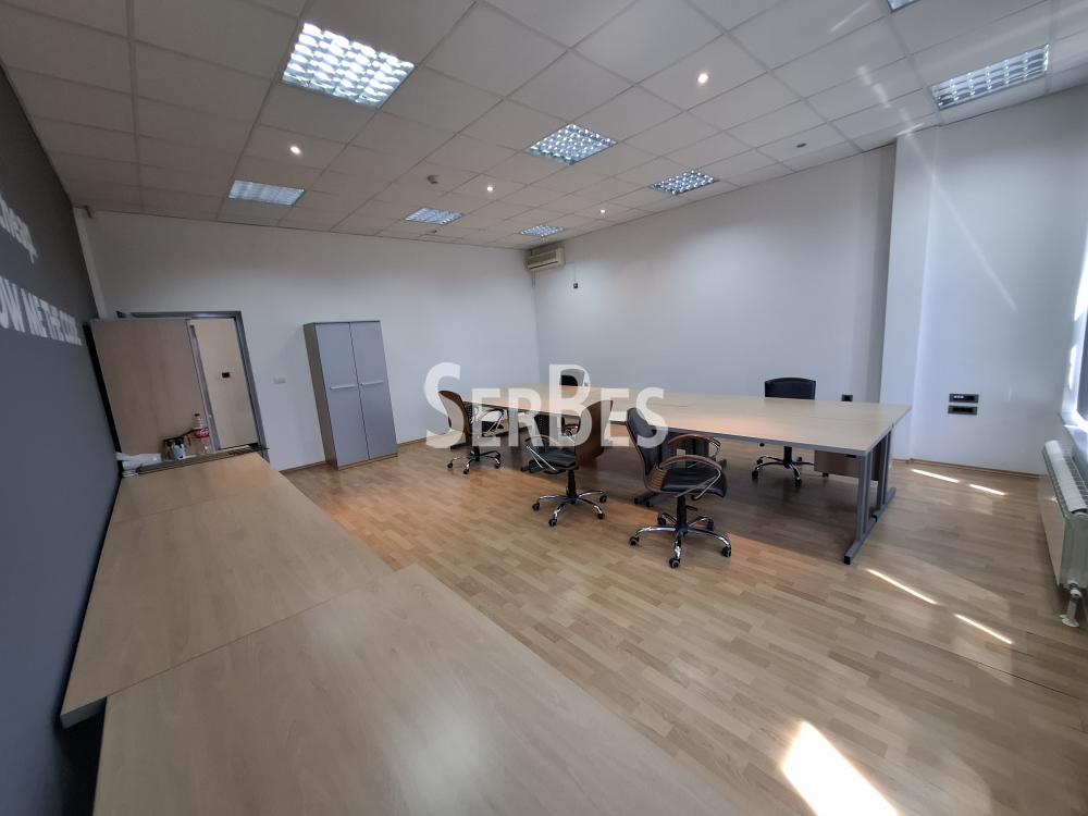 Lokal Prodaja Novi Sad  736 m2