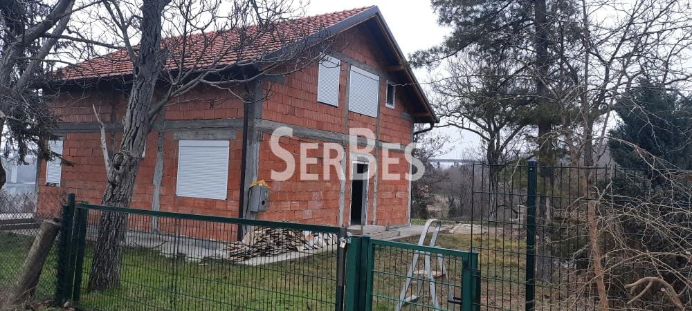 Kuća Prodaja Inđija  160 m2
